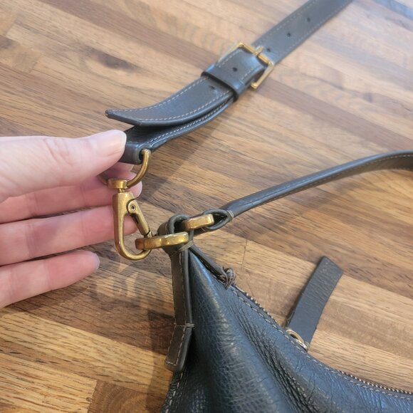 Fossil Black Leather Zip Hand/Shoulder Bag Zip Outside or Inside Cell Phone Comp - Picture 6 of 14